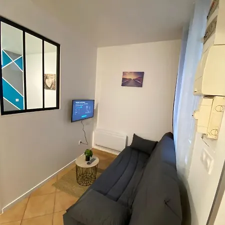 Apartment T2 Centre Neveu *